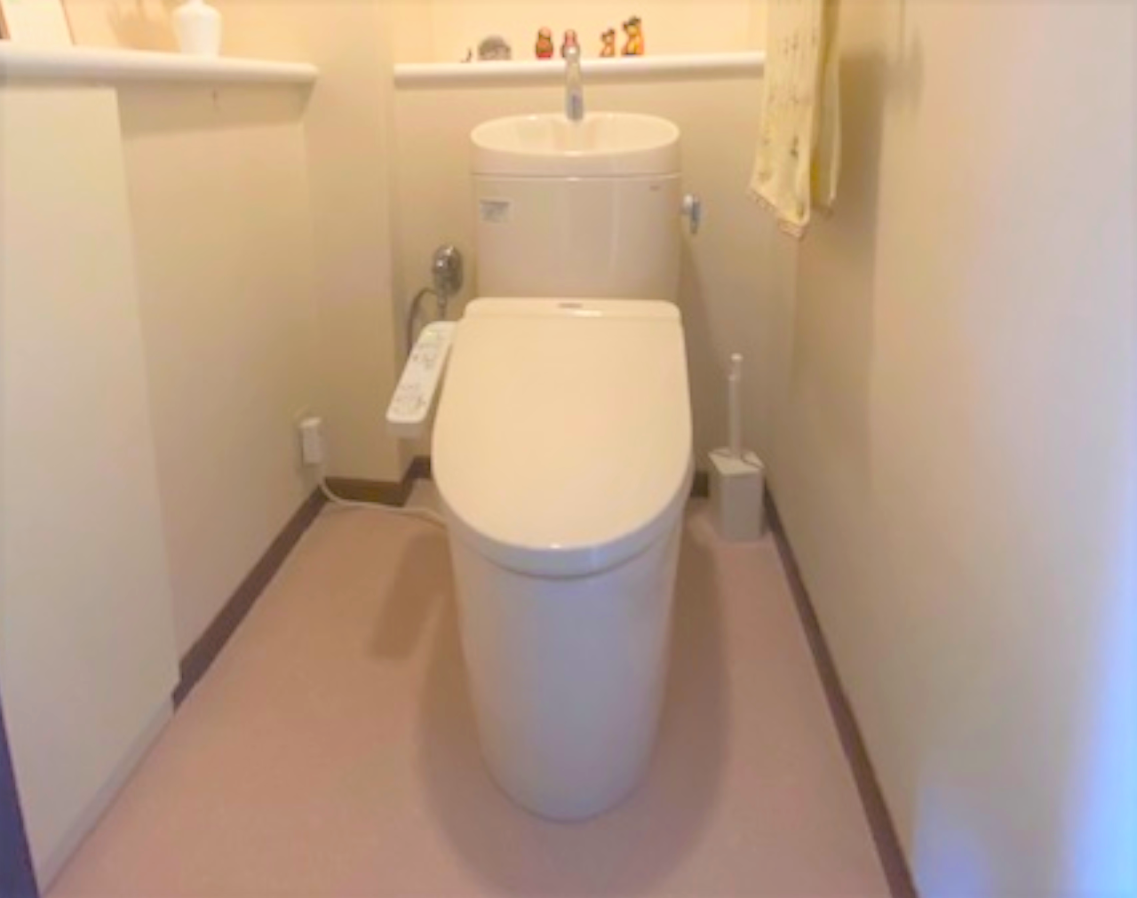 トイレ交換・床CF貼替工事（TOTO・ピュアレストEX）