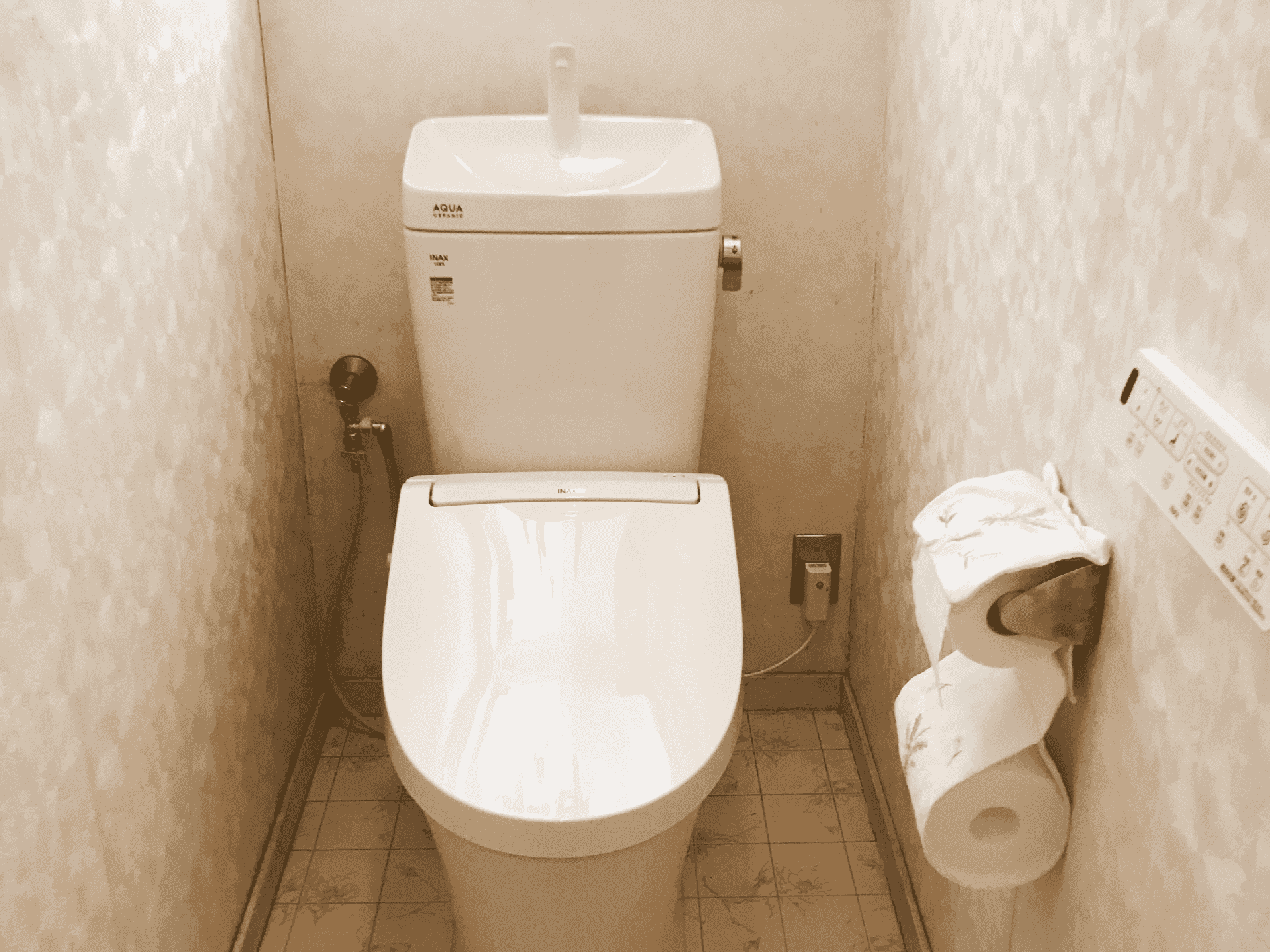 トイレ交換工事（LIXIL・アメージュ）